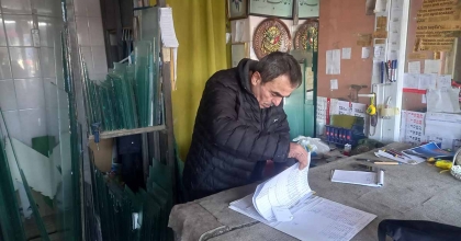 GEDİZLİ HAYIRSEVER MEHMET ÖZDEMİR'DEN ÖĞRENCİLERE BÜYÜK DESTEK