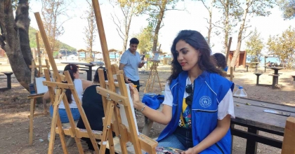 GENÇLER MİLLİ PARK'TA SANATLA BULUŞTU