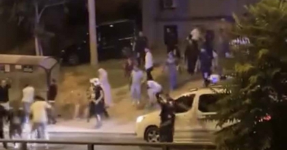 İZMİR'DE DÜĞÜN SONRASI MEYDAN MUHAREBESİ GİBİ KAVGA