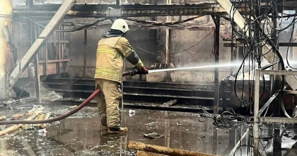 İZMİR’DE FABRİKADA KORKUTAN YANGIN