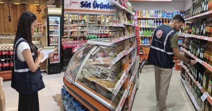 İZMİR'DE MARKETLERE 'FAHİŞ FİYAT' DENETİMİ