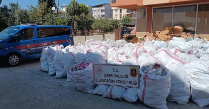 İZMİR'DE TAKLİT ÜRÜN OPERASYONU