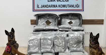 İZMİR'DE UYUŞTURUCU TİCARETİNE JANDARMADAN GEÇİT YOK