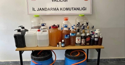 JANDARMA SAHTE ALKOL YAPIMINDA KULLANILAN MALZEMELER ELE GEÇİRDİ