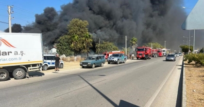 KERESTE DEPOSU YANGINI KONTROL ALTINA ALINDI