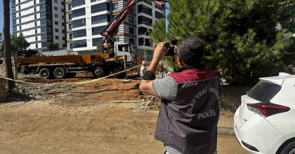 KIRILAN BETON POMPASI KOLU 2 İŞÇİYİ YARALADI