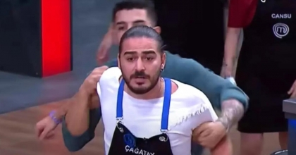 MASTERCHEF’TE GERGİN ANLAR: MEHMET ŞEF, ÇAĞATAY DOĞANOĞLU’NU STÜDYODAN KOVDU