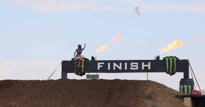 MX2 DÜNYA GENÇLER MOTOKROS ŞAMPİYONASI’NDA ŞAMPİYON LANGENFELDER SİMON