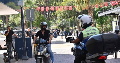 MANİSA’DA YAYA YOLLARINDA MOTOSİKLET DENETİMİ