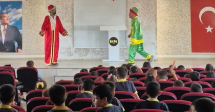  NASRETTİN HOCA, HACİVAT VE KARAGÖZ KÜLTÜR ŞÖLENİNE KONUK OLDU