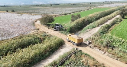 NAZİLLİ BELEDİYESİ’NDEN ÇİFTÇİLERE ULAŞIM KOLAYLIĞI
