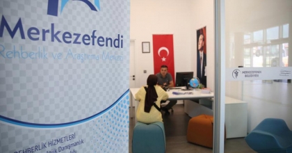 ÖĞRENCİLERE ÜCRETSİZ TERCİH REHBERLİĞİ