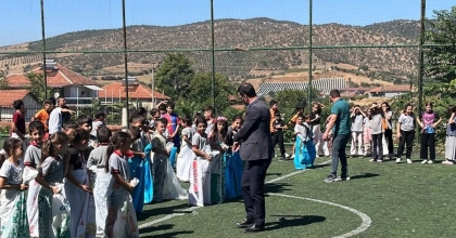 OKUL BAHÇESİ ŞENLİK ALANINA DÖNDÜ