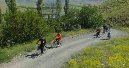 SANDRAS DAĞI DOĞA TUTKUNLARINI DOĞA ŞENLİĞİNDE AĞIRLAYACAK