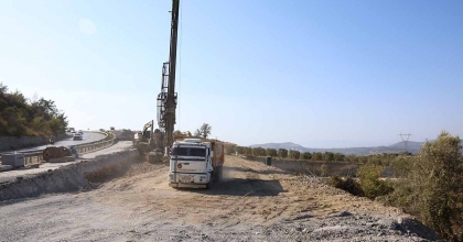 SÖKE-KUŞADASI YOLUNDA BAKIM ONARIM ÇALIŞMASI BAŞLADI