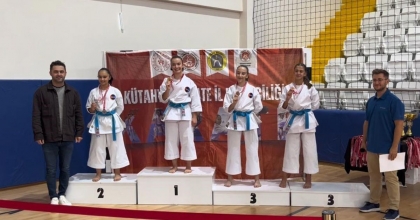 TAVŞANLI'DA KARATE HEYECANI
