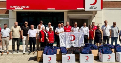 TÜRK KIZILAY MANİSA’DAN 3 BİN ÖĞRENCİYE KIRTASİYE DESTEĞİ