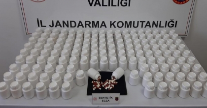 UYUŞTURUCU OPERASYONUNDA 8 BİN 81 ADET UYUŞTURUCU HAP ELE GEÇİRİLDİ