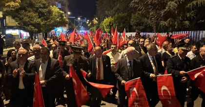 UŞAK'TA 103. KURTULUŞ YILDÖNÜMÜ COŞKUYLA KUTLADI