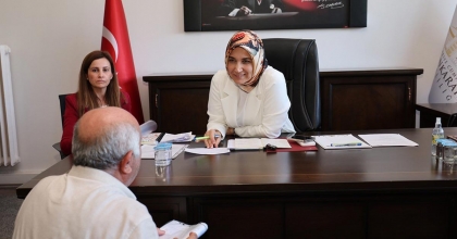 VALİ VATANDAŞLARIN SORUNLARINI DİNLEDİ