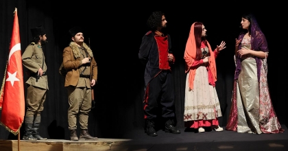 “KUVAYİ MİLLİYE DESTANI” PAMUKKALE’DE SAHNELENDİ