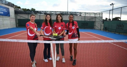 KUŞADASI’NDA CUMHURİYET KUPASI HEYECANI BAŞLADI
