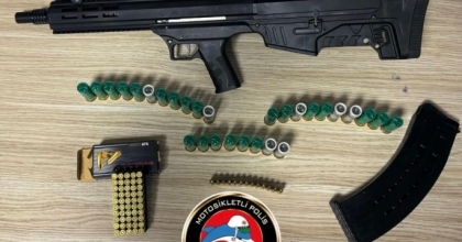 İZMİR’DE POLİS SON BİR HAFTALIK DENETİM RAPORUNU AÇIKLADI