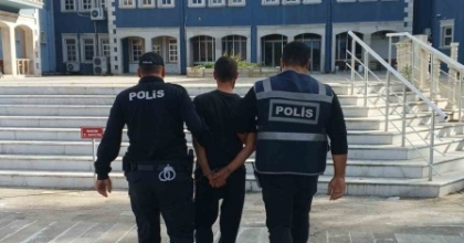 İZMİR’DE SİLAHLI GASP ZANLILARI YAKALANDI, 1 KİŞİ TUTUKLANDI