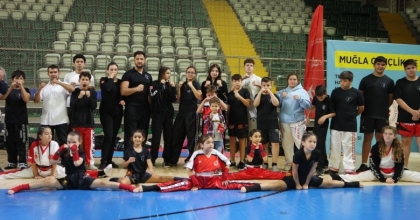 MARMARİS’E 11 BİRİNCİLİK MADALYASI BİRDEN GELDİ
