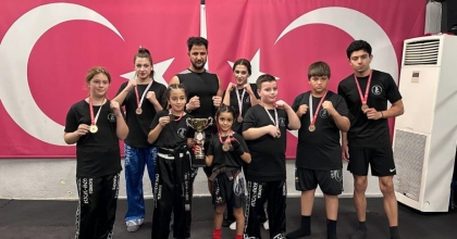 MARMARİS’İN ŞAMPİYON ÇOCUKLARI YİNE MADALYALARI TOPLADI