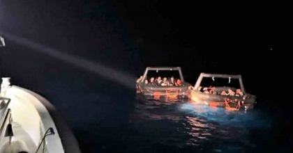 YUNANİSTAN 32 DÜZENSİZ GÖÇMENİ TÜRK KARASULARINA GERİ İTTİ
