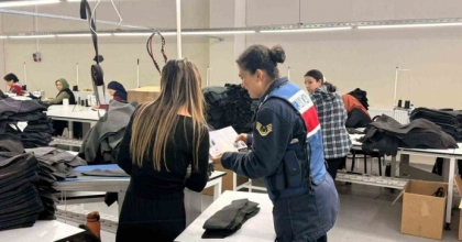 JANDARMA BAYAT’TA KADINA ŞİDDETLE MÜCADELEYİ ANLATTI