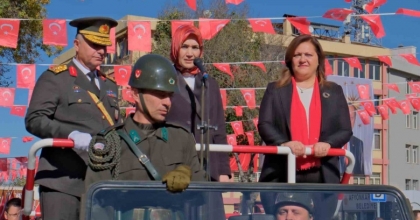 AFYONKARAHİSAR’DA 29 EKİM COŞKUSU
