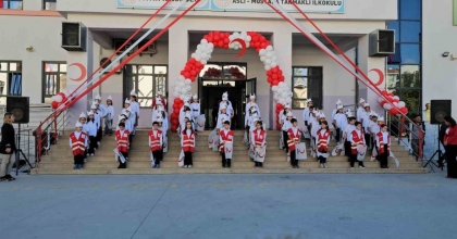 NAZİLLİ’DE KIZILAY HAFTASI RENKLİ GÖRÜNTÜLERLE KUTLANDI