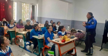 ÖĞRENCİLER POLİSLİĞİ TANIDI, GÜVENLİK KURALLARINI ÖĞRENDİ
