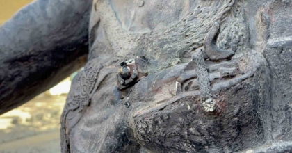 YUNANLILARI KENDİ SİLAHLARIYLA VURAN İSMAİL EFE’NİN HEYKELİNDEKİ KAMA ÇALINDI
