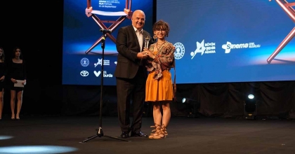 ADÜ ÖĞRENCİSİ SÖNMEZ’E ALTIN KOZA’DAN ÖDÜL