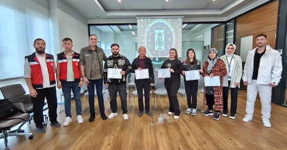 KÜTAHYA'DA EV HAYVANI SATIŞ YERİ SAHİPLERİNE EĞİTİM