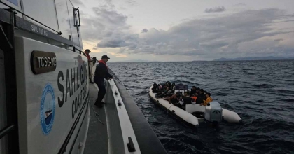 AYDIN’DA 23 DÜZENSİZ GÖÇMEN KURTARILDI