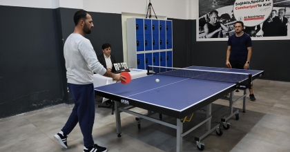 BELEDİYE PERSONELİ MASA TENİSİNDE BULUŞTU