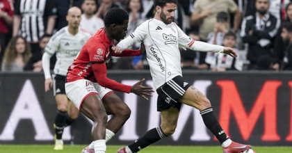 BEŞİKTAŞ ÖNE GEÇTİĞİ MAÇTA ÜÇ DAKİKADA YIKILDI