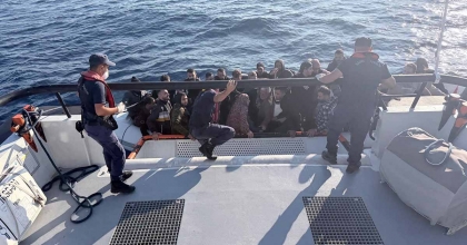 BODRUM'DA 35 DÜZENSİZ GÖÇMEN YAKALANDI
