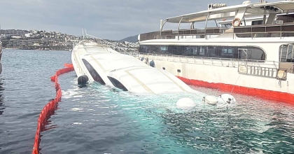 BODRUM’DA 40 MİLYON TL’LİK YAT SULARA GÖMÜLDÜ