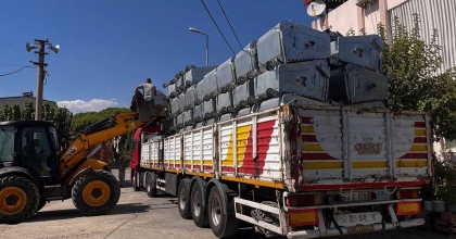 BUHARKENT BELEDİYESİ’NE 130 YENİ ÇÖP KONTEYNERİ