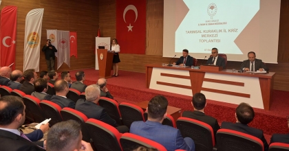 DENİZLİ'DE KURAKLIK TEHDİDİ MASAYA YATIRILDI