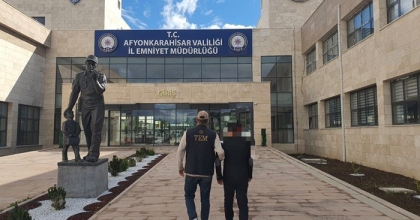 FETÖ’DEN ARANAN ŞAHSI POLİS YAKALADI