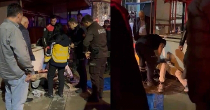 İZMİR’DE PARKTA KANLI TARTIŞMA: 5 YERİNDEN BIÇAKLANDI