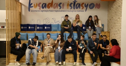 KUŞADASI KARDEŞ ŞEHİRLER GENÇLİK TOPLANTISI BAŞLADI