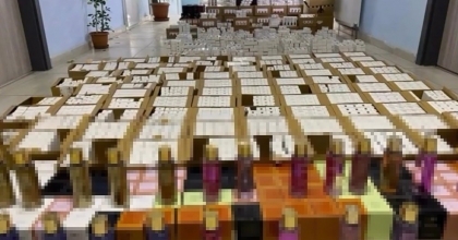 KÜTAHYA'DA 3 BİN 755 ŞİŞE KAÇAK PARFÜM ELE GEÇİRİLDİ