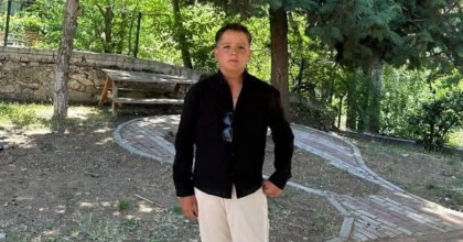 MOTOSİKLETTEN DÜŞEN GENÇ HAYATINI KAYBETTİ